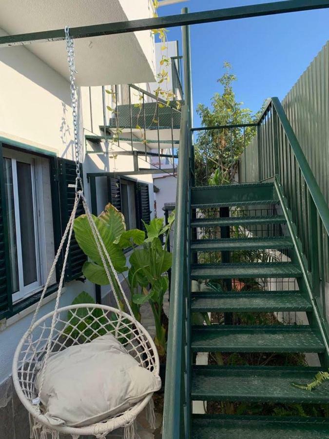 House Blz * Charneca (Setubal)